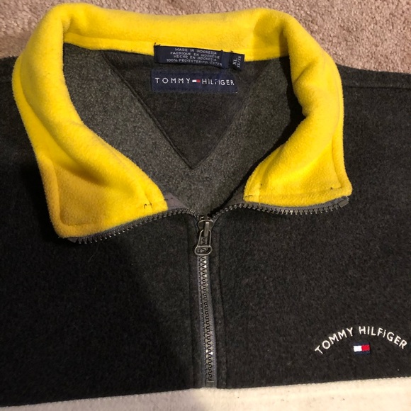 Retro Tommy Hilfiger Quarter Zip - Picture 4 of 6